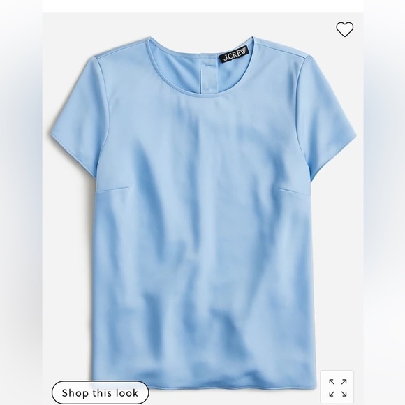 New J Crew Short-sleeve button-back top in everyday crepe
Item BP958 - Picture 3 of 4